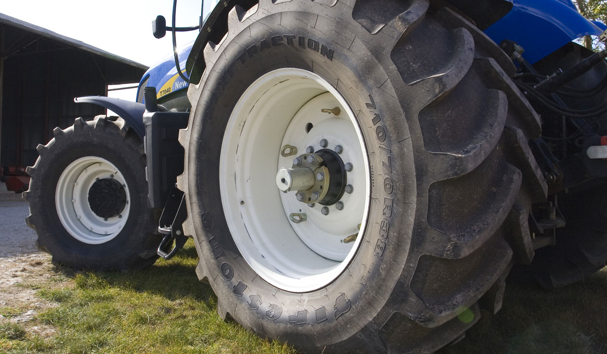 Tractor Tyres - SocializeBlog